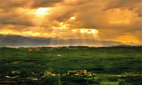 绳金塔旅游怎么样