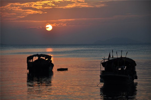 旅游吃海鲜醉好的地方？，吃海鲜的旅游景点