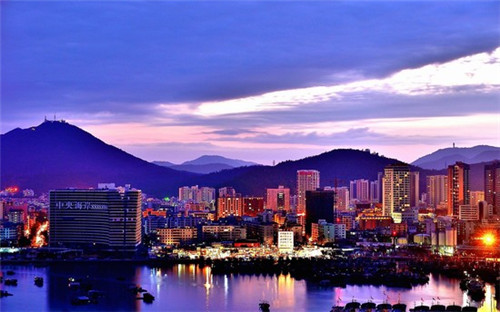 乌兰县避暑风景好的地方有哪些，青海乌兰县附近景区